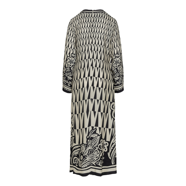 Long black and white patterned dress                                                                                                                   LA DOUBLE J