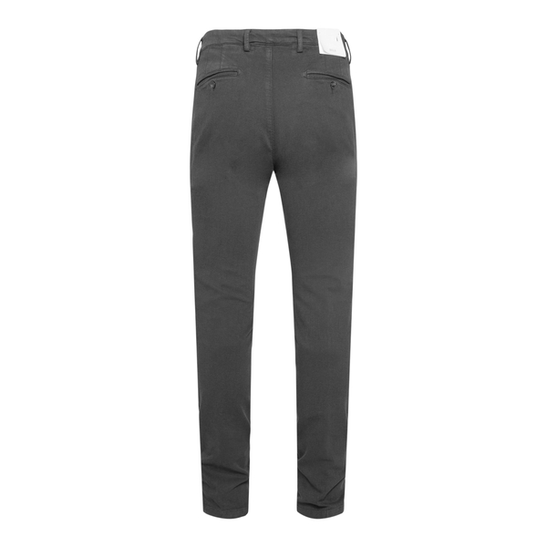 Pantaloni classici in grigio                                                                                                                           davanti
