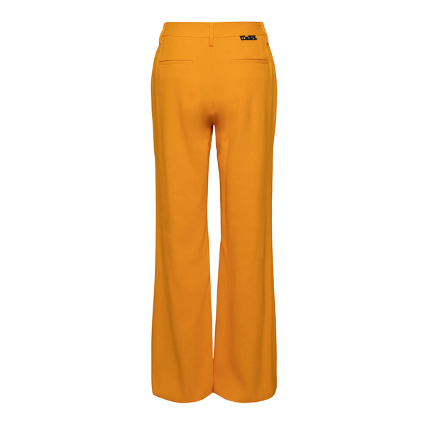 Pantaloni arancioni con spacco frontale                                                                                                                davanti