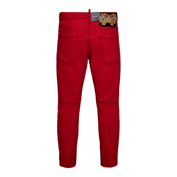 Pantaloni rossi con strappi                                                                                                                            davanti