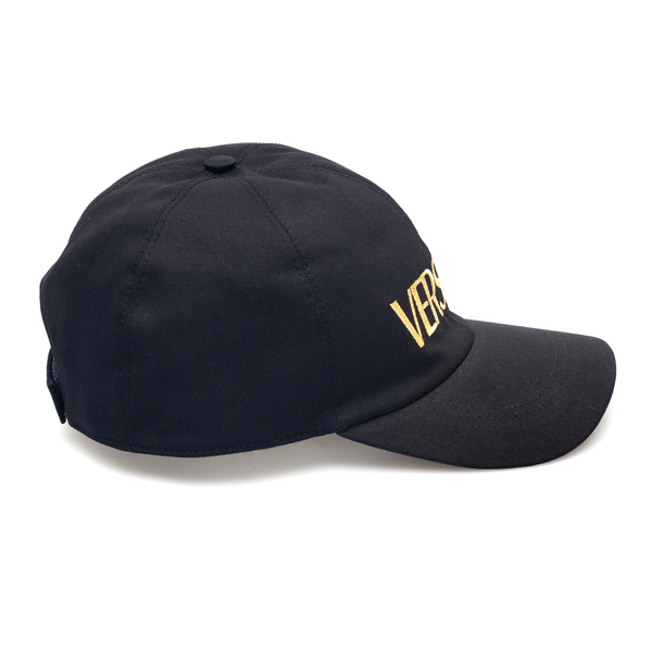 Cappello da baseball nero scritta oro                                                                                                                  davanti
