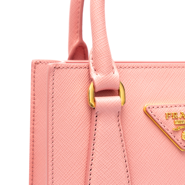 Donna Borse da Accessori per borse Portachiavi con triangolo logo di Prada in Rosa 