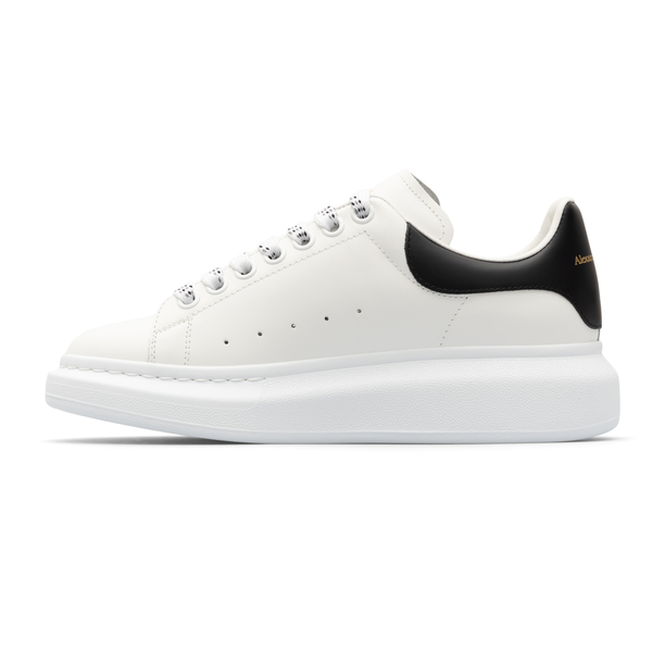 Trendy White Leather Sneakers with Reflective Trim